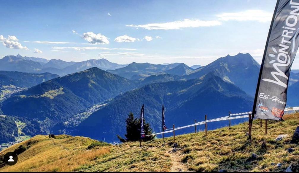 Micro-Lodge, Le Petit Nid D'Amour Montriond Exteriér fotografie