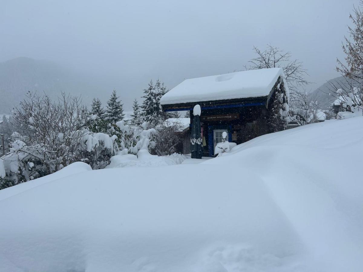 Micro-Lodge, Le Petit Nid D'Amour Montriond Exteriér fotografie